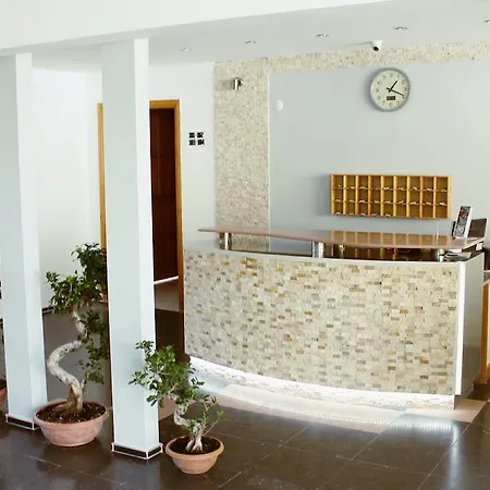 住宿加早餐酒店 Albergo Cesme