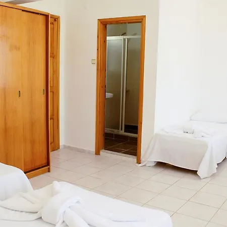 住宿加早餐酒店 Albergo Cesme Çeşme