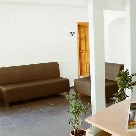 住宿加早餐酒店 Albergo Cesme 3*